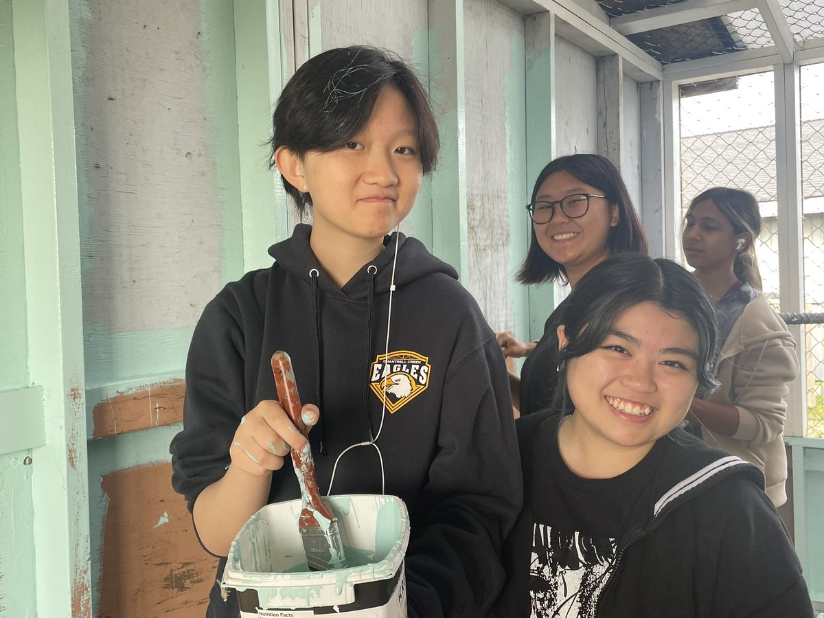 LPHolland's tweet photo. These kids have worked SO hard this week - shovelling, clearing trails and painting - and their positivity is inspiring! Feeling proud this morning @OWLRehab #sridge #serviceweek https://t.co/Vh1a5YCZPA
