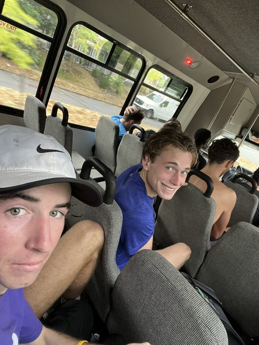 03legacysniper's tweet photo. Portland pilots were absolutely ripping in the fog this morning. Nobody saw this workout coming. #Portlandtakeover https://t.co/qn43sKRN8F
