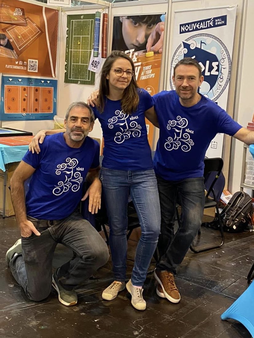 playSetAndMatch's tweet photo. #SPIEL22 we are live! Come and play @playSetAndMatch and also our new #rollandwrite DEOLE.
Hall5 stand 5f116
#spielmesse22 #SPIEL2022  #boardgames #messespiele #EssenSpiel2022 https://t.co/J7ZMzZYhJm