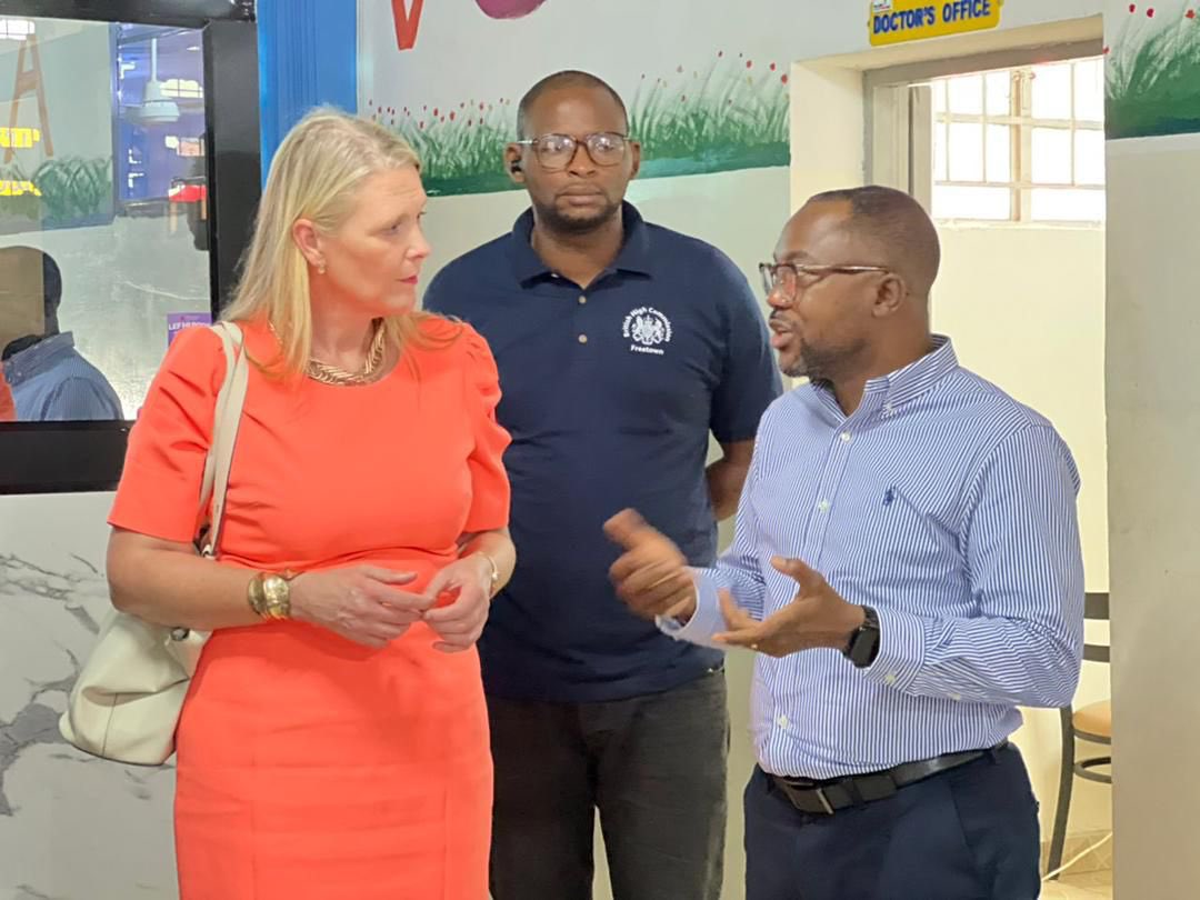 Our High Commissioner <a href="/LisaJChesney/">Lisa Chesney</a> was delighted to visit 🇸🇱’s first mental health facility and see first-hand the impact of Cheveners as Change-makers in the mental health sector. Thank you to alumni <a href="/abdulpjalloh/">Abdul Jalloh, MD, MMed (Psych), PGDip, MSc, FCPS</a> and Dr Elizabeth Allieu and team for their work.