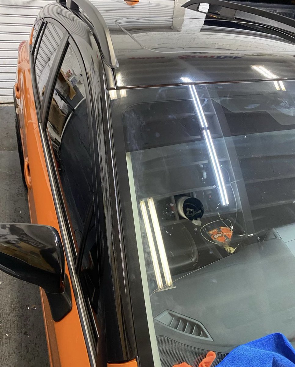 MetaVinylCustoms tweet media