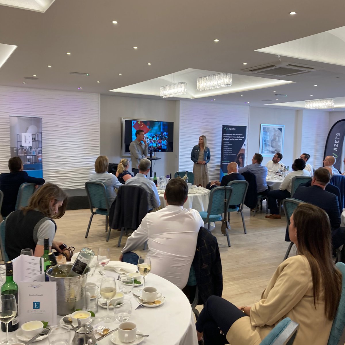 evolveadvisory's tweet photo. Here at our second Leaders Lunch of the year with Martin and Liz Yelling - talking high performance lessons informing life, work and sport. https://t.co/UxL1N0Blpm