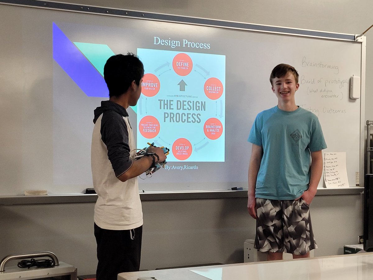 HHSRebeccaSmith's tweet photo. More photos of my incredibly talented robotics students. #hpsdawesome @HanoverHS https://t.co/BRqNFH9MHn