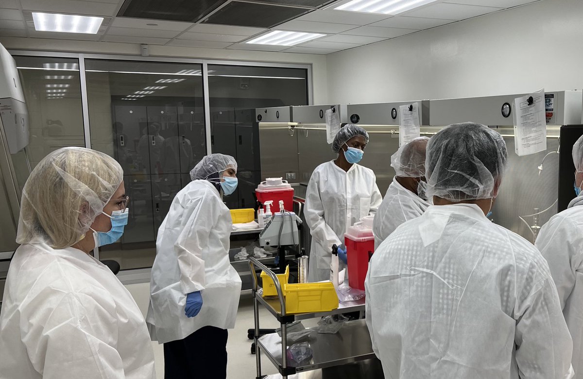 LCaldasPharmD's tweet photo. Another great Center for Compounding Practice and Research CE program comes to a close- Teaching pharmacists and technicians 2 days of USP797 and 1 day of 800. The hands on UV light βhazardousβ drug is still my favorite ππ₯³ #vcuccpr @VCUPharmacy https://t.co/Ahti1edDi8