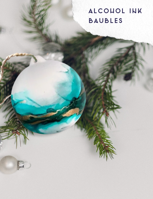 Tamalia_Hello's tweet photo. Festive cheer is on it's way to the studio with so many creative Christmas workshops for adults, kids &amp; for the whole family too! 
🎄

From Christmas wreaths to family bauble decorating - there is something for everyone! 

https://t.co/JPcTUQXPLQ🎄 - https://t.co/aPzcN3L3Wy https://t.co/StKB3MeyoO