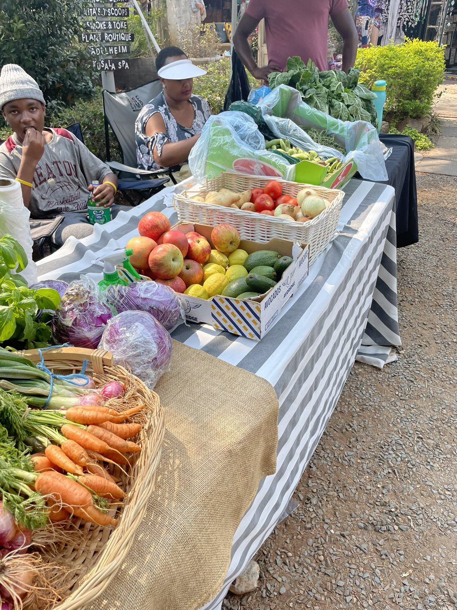tabithahoy's tweet photo. Day 1 of 3 #TheLocalMarket #aardklop2022 Pop in for a wonderful shopping experience at Garden on 4th and have lunch under the trees 🌳🌲 We are here until 8pm this evening! 🛍🍕 #SupportLocal https://t.co/HdVATKkiLc