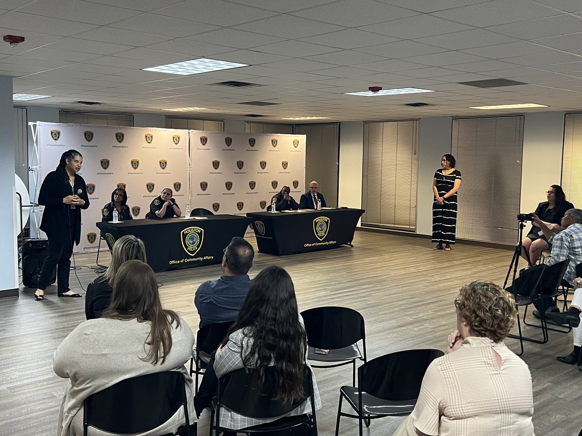 OscarHPD's tweet photo. VSD at The Community Connection LGBTQIA+ Safety Meeting https://t.co/U7YHmAs4QD