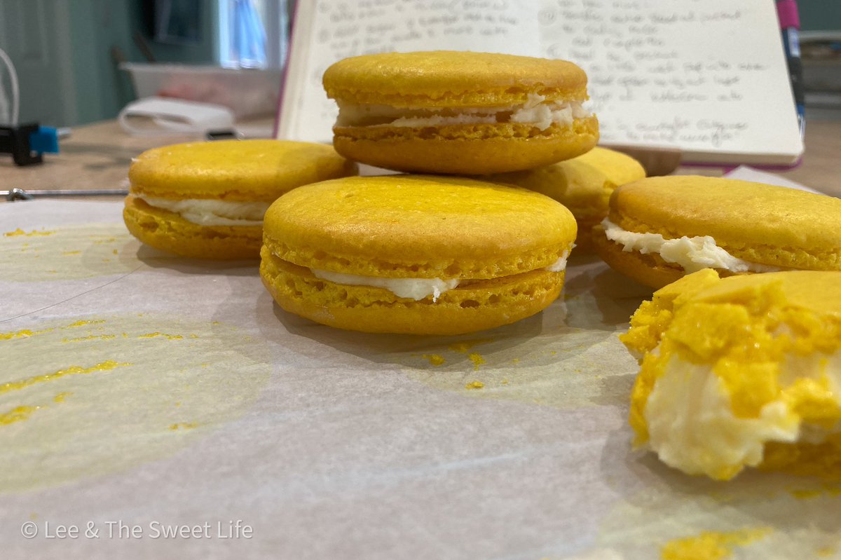 CakesandMore's tweet photo. Macron filled with lemon buttercream
Watch the reel here: https://t.co/OGgtympxn7
Full recipe on the website, https://t.co/fEywrt8NmQ
#leeandthesweetlife #foodanddrink #foodiebookclub #foodiebookclubhour #reelsinstagram #cookingreels #cookingreel #bestreels https://t.co/LprFoMvzBj