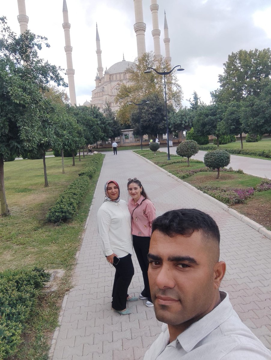 CalsknSultan's tweet photo. Cuma'ya ADANA SABANCİ CAMİİNDEYİZ ❤️ @GozlekAyse https://t.co/a6wtVzozor