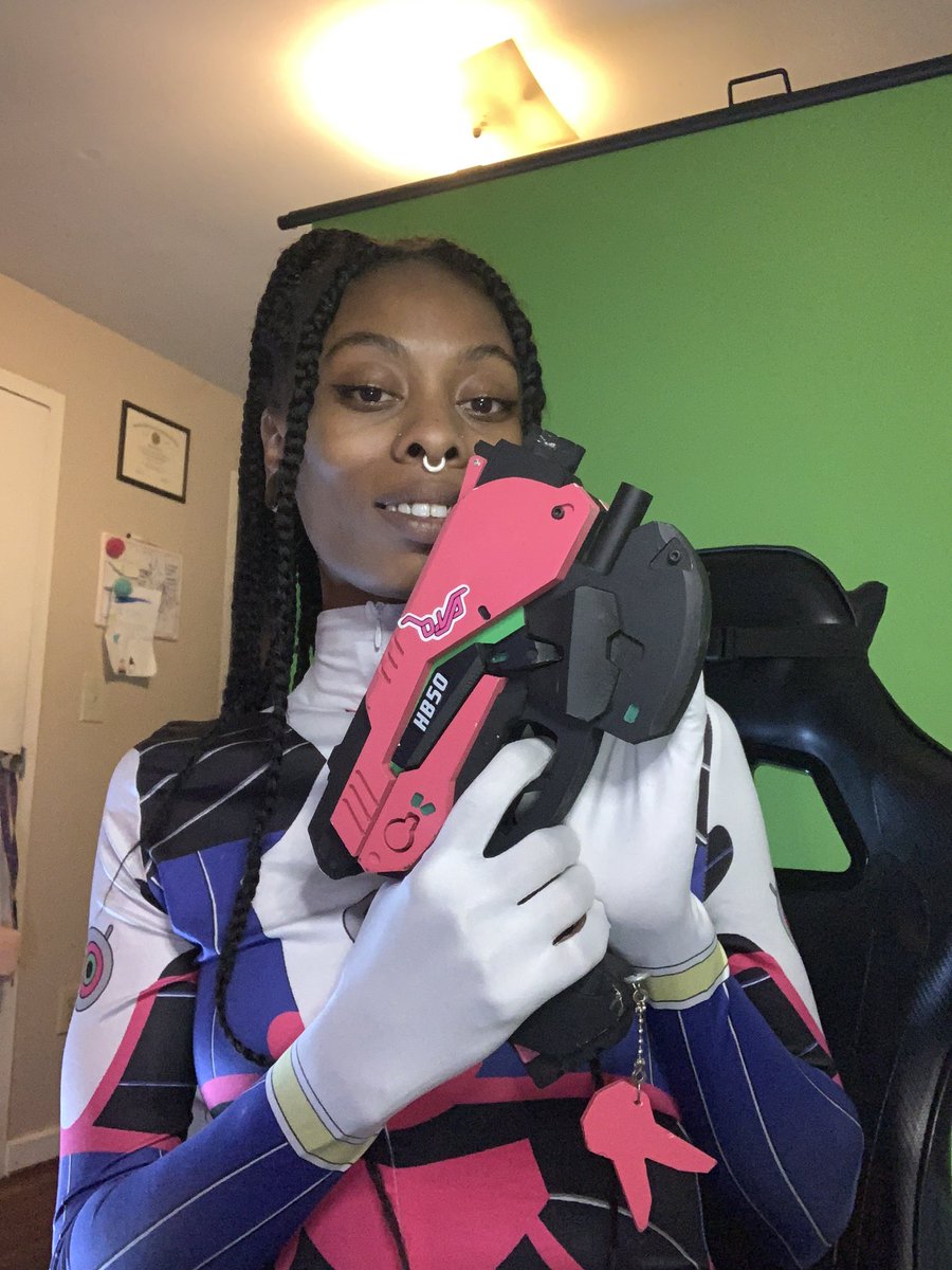 megamibabe's tweet photo. Join me on twitch tonight for some #overwatch2 #overwatch #Dva 
Megamibabe <— find me on twitch https://t.co/orkMPQYwaH