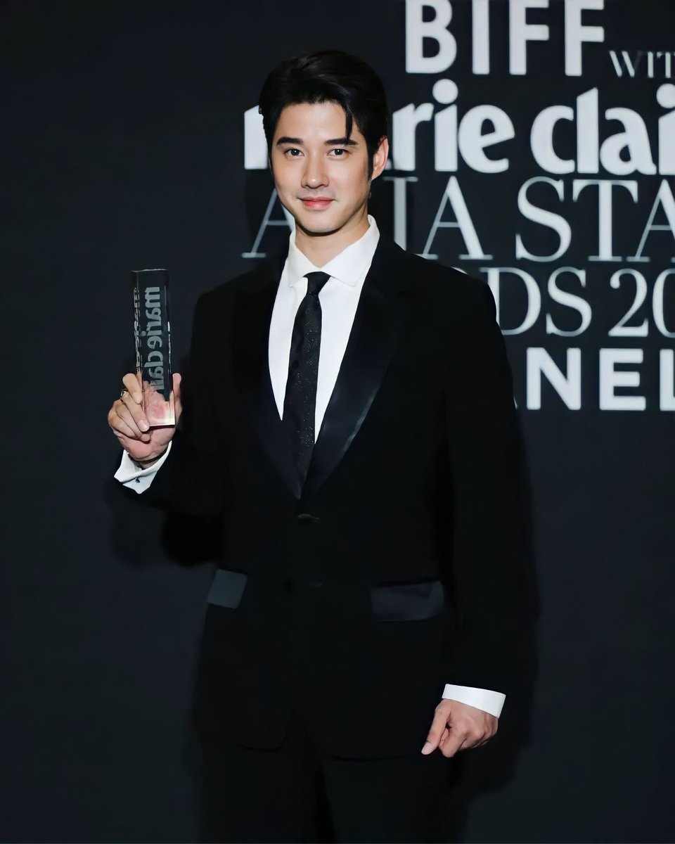 Pung112's tweet photo. ยินดีกับพี่โอ้ด้วยนะค่า ~ ที่ได้รับรางวัล "Face of Asia" ในงาน "BIFF With Marie Claire Asia Star Awards 2022" เป็นรางวัลที่มอบให้กับนักแสดงเอเชียที่มีผลงานดีเด่นในปี 2022
#SixCharactersInBusan #BIFF2022
#BIFFWithMarieClaireAsiaStarAward2022
.
#mario_mm38 #มาริโอ้ #มาริโอ้เมาเร่อ https://t.co/cjcsGSI0Tb