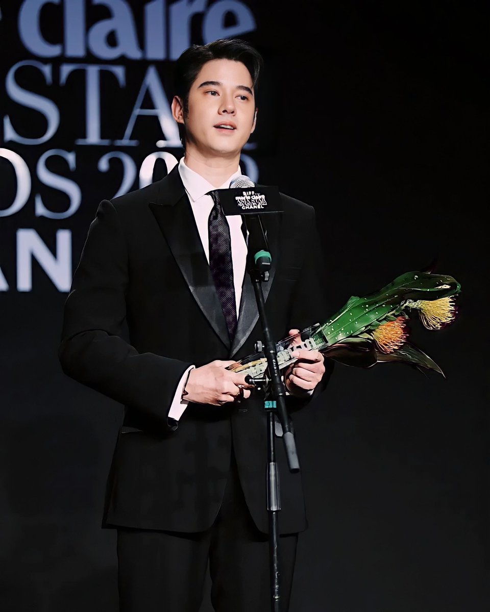Pung112's tweet photo. ยินดีกับพี่โอ้ด้วยนะค่า ~ ที่ได้รับรางวัล "Face of Asia" ในงาน "BIFF With Marie Claire Asia Star Awards 2022" เป็นรางวัลที่มอบให้กับนักแสดงเอเชียที่มีผลงานดีเด่นในปี 2022
#SixCharactersInBusan #BIFF2022
#BIFFWithMarieClaireAsiaStarAward2022
.
#mario_mm38 #มาริโอ้ #มาริโอ้เมาเร่อ https://t.co/cjcsGSI0Tb
