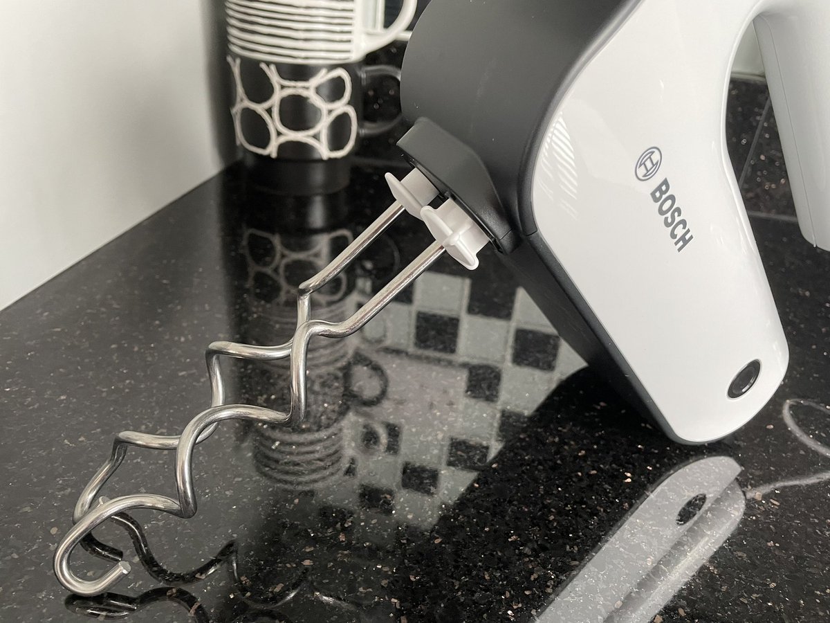 SueMarsden16's tweet photo. Thanks #ArgosTesters and @Argos_Online for this fab hand mixer from @BoschUK It’s powerful, efficient and super quiet. #Baking #MarvellousMeringue #HalloweenTreats #LikeABosch https://t.co/uwKRBHZfS9