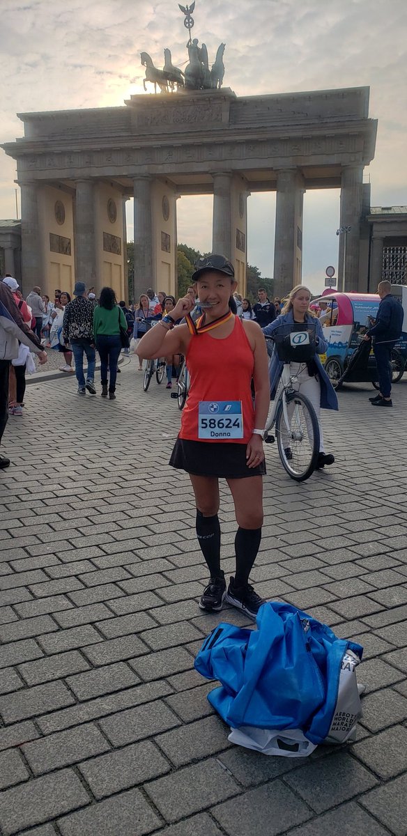 CWpiequeen's tweet photo. 42,527 runners ran the @berlinmarathon on September 25th. 34,879 FINISHED and I was one of them! 🏅 It's been 3 long years but happy to have ran 26.2 miles to complete 4 #worldmarathonmajors to date. 
✔ Berlin (2022)
✔ New York (2019)
✔ London (2019)
✔ Chicago (2018) https://t.co/wN9biJW6U5