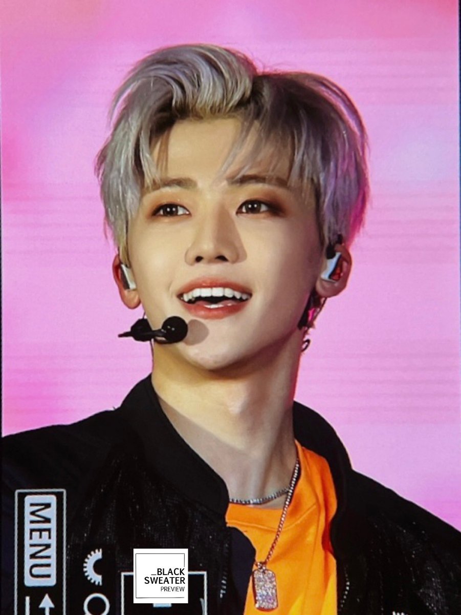 _blacksweater's tweet photo. 221007 더케이콘서트

#JAEMIN #재민 #NCTDREAM https://t.co/HvSScK8ore