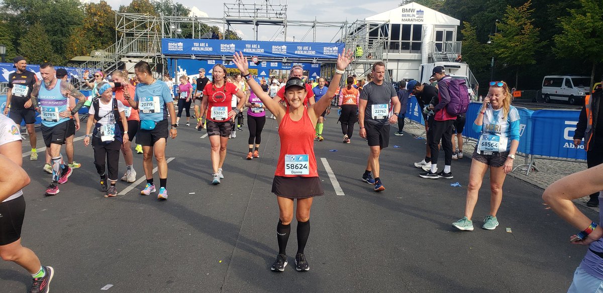 CWpiequeen's tweet photo. 42,527 runners ran the @berlinmarathon on September 25th. 34,879 FINISHED and I was one of them! 🏅 It's been 3 long years but happy to have ran 26.2 miles to complete 4 #worldmarathonmajors to date. 
✔ Berlin (2022)
✔ New York (2019)
✔ London (2019)
✔ Chicago (2018) https://t.co/wN9biJW6U5