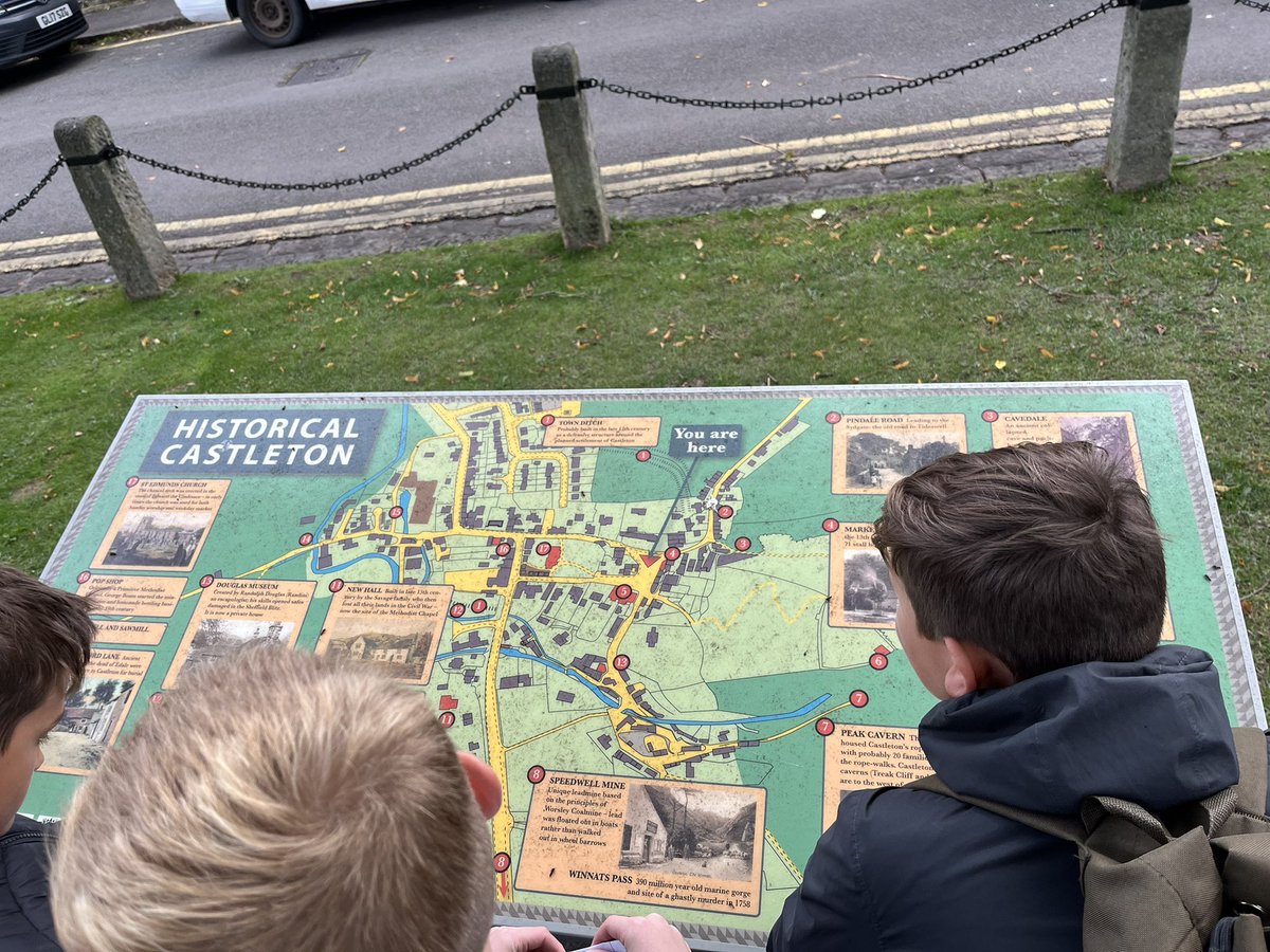 WingfieldGeog's tweet image. 2 great days in Castleton using our map skills to understand place! Well done Y7’s @WingfieldAcad