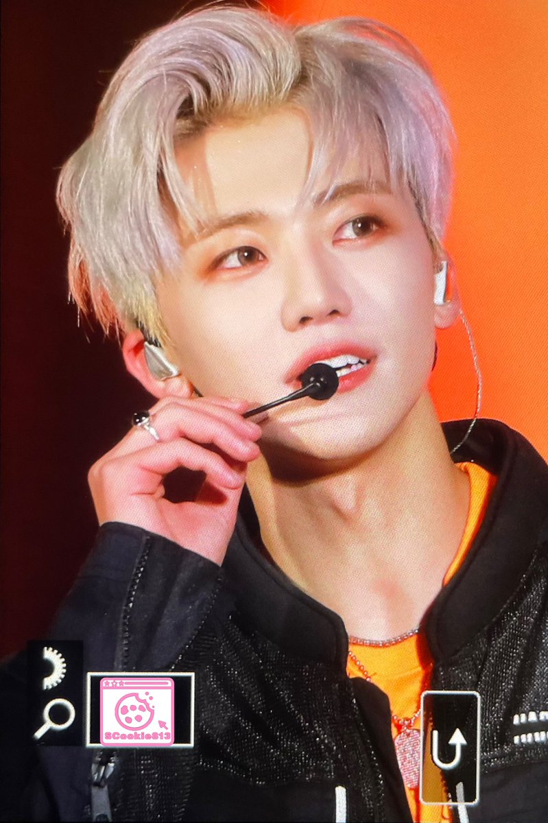StarCookie813 tweet media