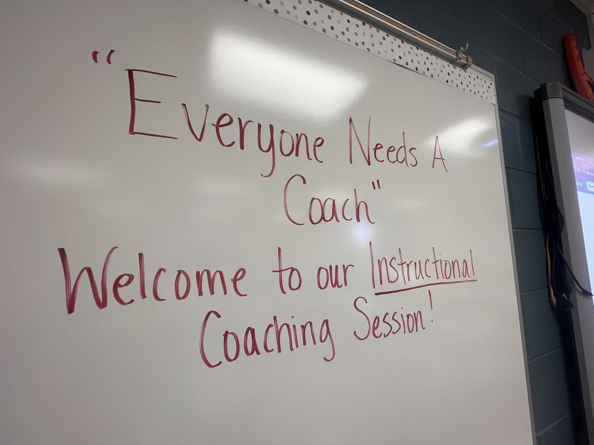 LogsdonMs's tweet photo. DeKalb County-Wide Institute Day. Who’s ready! These instructional coaches are! #gkcogs @rrandrews12 @gkschools https://t.co/fuJEm2ftKF