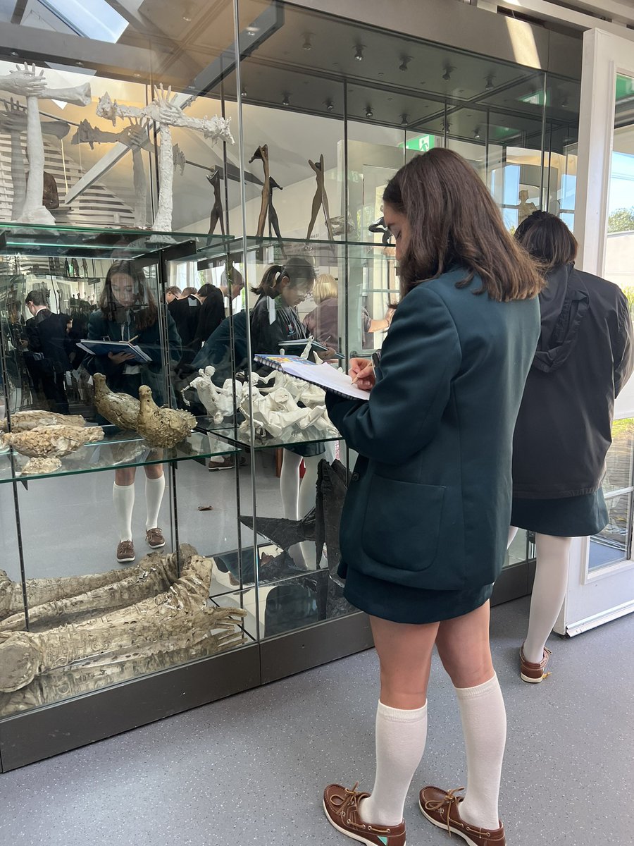 BanAcademyNews's tweet photo. Year 10 had the opportunity to take inspiration and sketches of @FEGALLERY work in preparation for the 3D element of their projects inspired by his maquettes and process. https://t.co/x8HStgrREP