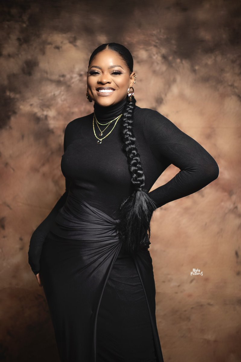 sandrinennanga's tweet photo. #tonfeu #çadonne #SandrineNnanga #sandrinennanga2.0 

Crédit photo @MYLYPictures
MUA Boris_thadee_Makeovers
DA @batifilek https://t.co/nkMwesdCmf