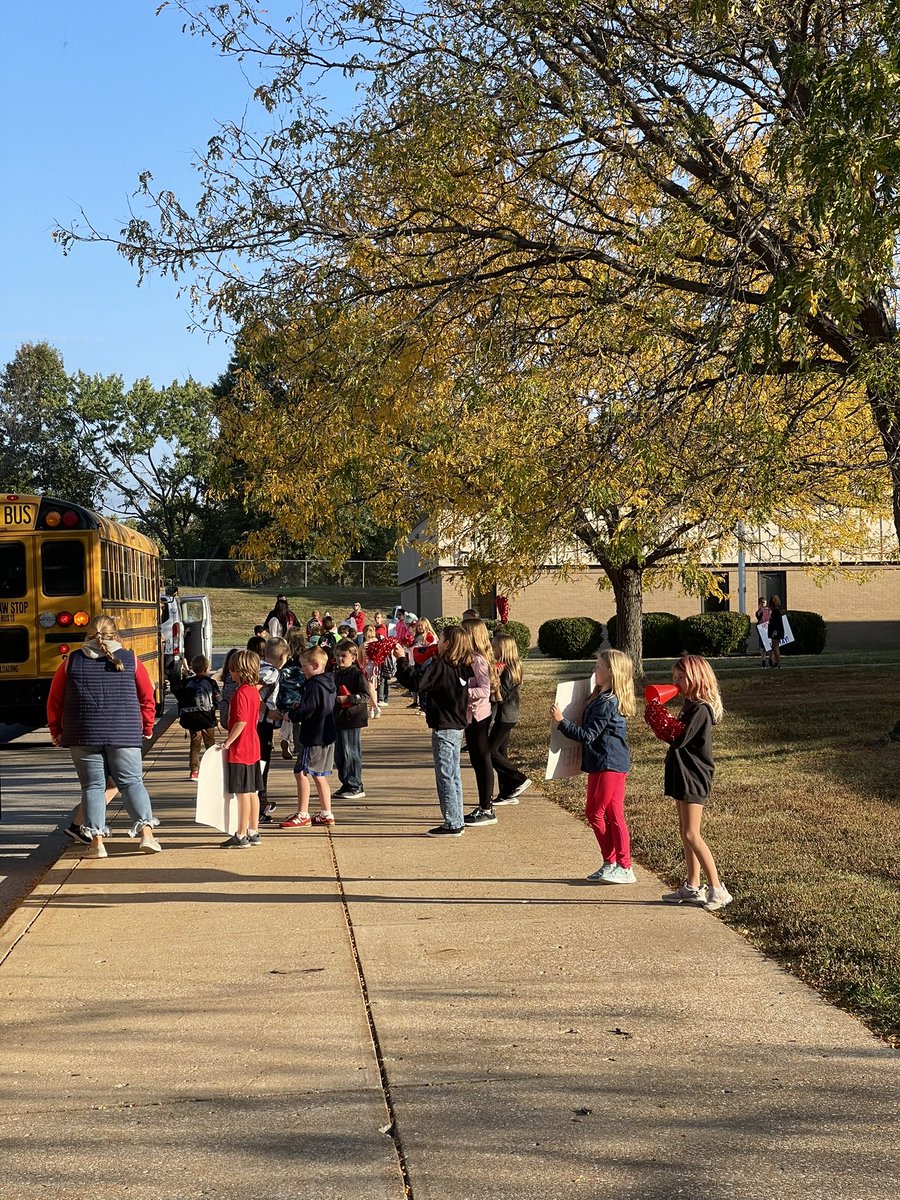 It’s Friday which means Kindness Crew is greeting everyone off the buses!