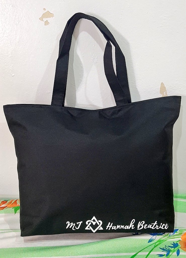 paintnfootprint's tweet photo. Another bag accomplished for a client. The client just received it today! Hope she likes them! ❤
Get customized with us!
Dm for orders and inquiries!
#PaintAndFootprints #PF_Customs #Roroha #ASTRO #아스트로 #KOOKOO #NOONOO https://t.co/9l0LkqTsR5