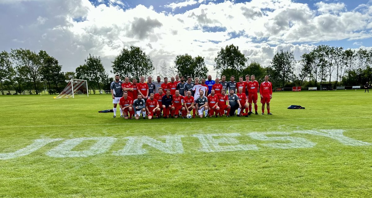 Today we honor and remember Mike "Jonesy" Jones, former Red Bulls Youth Coach, who was tragically murdered in NYC 10 years ago today. In celebration of his life, former Red Bulls youth coaches participated in a charity soccer match alongside his former youth team <a href="/TarletonFC/">Tarleton Corinthians</a>. ❤️