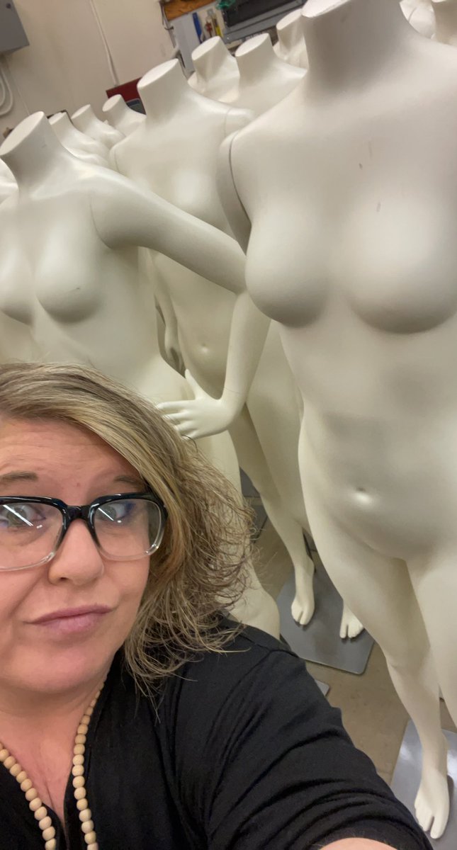 Rayna_thegreat's tweet photo. Hanging out with my best ladies at the Old Navy. #BreastCancerAwarenessMonth #breastcancer #breastsOut #breast #savethetatas #nibblets #Alabama #Amazing #Beautiful #enjoylife #Independent https://t.co/mh9KWGgDtz
