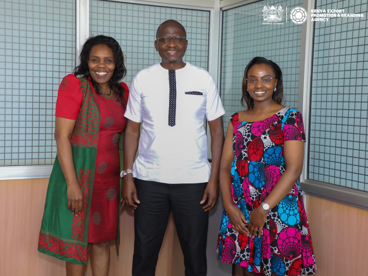 MakeItKenya's tweet photo. IT'S FASHION FRIDAY
Celebrating vibrant Kenyan designs at the Council of Governors offices. Show off your Made in Kenya outfits this #FashionFriday and support the Buy Kenya Build Kenya Initiative. 

#ItsMadeInKenya 
#AuthenticallyKenyan https://t.co/MISALWjcj9
