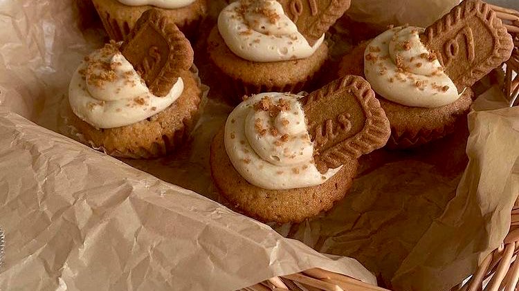 malusokay's tweet photo. Autumn is baking season 🍂🥧 https://t.co/yKtXqopZwW