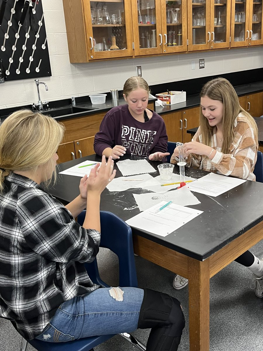 Mrs. Fox tweet media