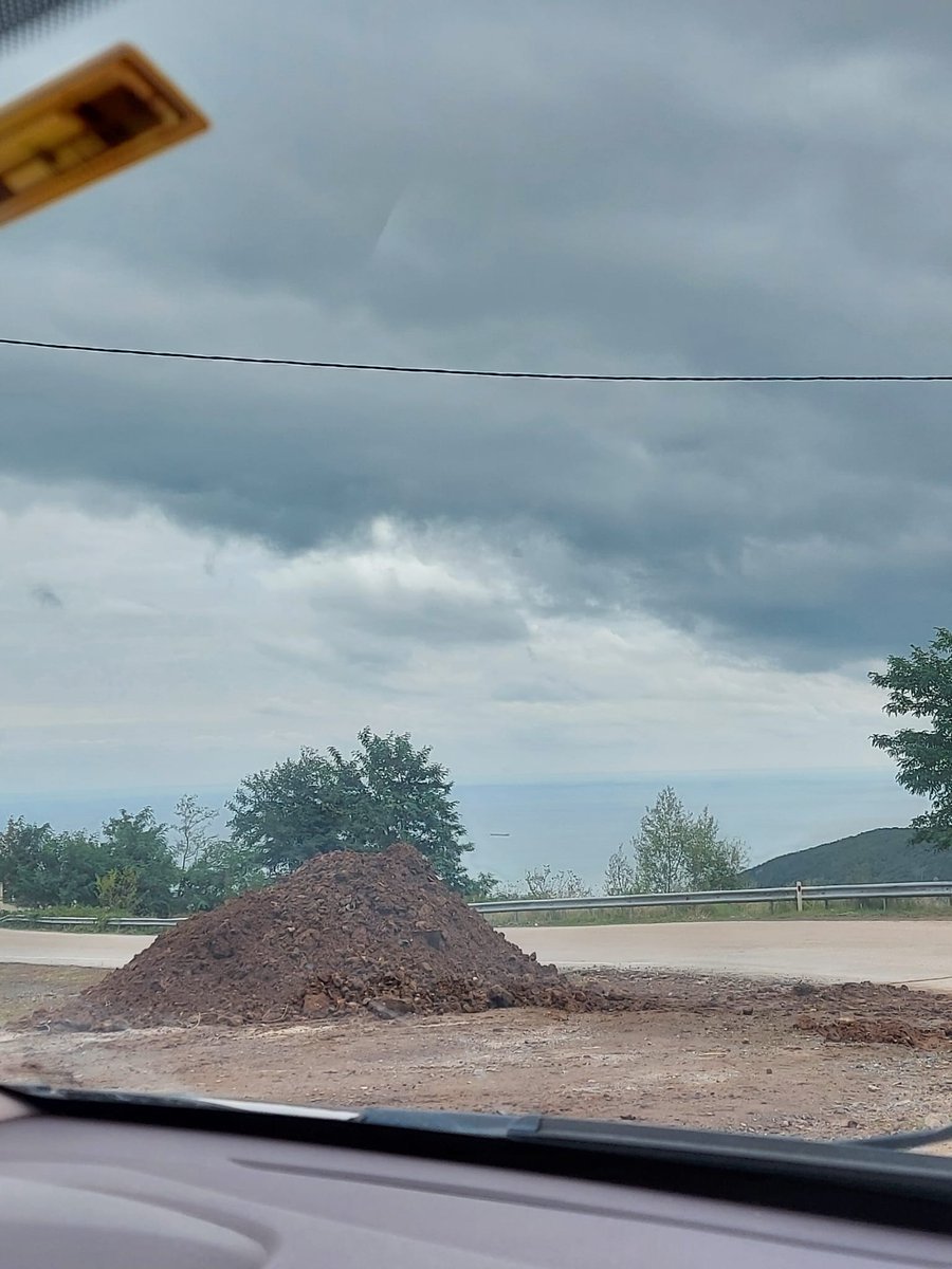 Samsun Üniversitesi öğrencileri olarak okulumuzun yol çalışmalarının tamamlanmasını talep ediyoruz. Üniversitemizin konumuna bu düzeni yakıştırmıyoruz.  
#Samsun