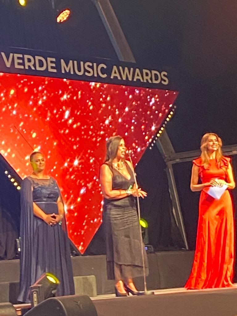 graca_patricia's tweet photo. An honor to support this amazing #cultural event @cvmusicawards 2 deliver the prize 4 #Solidarity #Artist our π¨π»π¨π»ππ singer & #activist on #zerotolerance against #VBG & #sexualabuse 4 #women & #gilrls! #NeuzadePina our work continues!! @UNCaboVerde @UNFPA_WCARO #SDG5 https://t.co/hymvXnfnPe