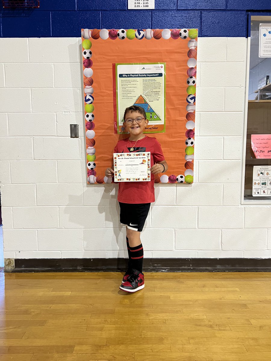 MrRobbins142's tweet photo. Congrats to this weeks Student Athletes! Keep up the awesome work! @seitz_danny @KerkstraCougars @miss_ellement @MsDeBoer3 @mrsstazzone #Engage142 #GreatHappensHere https://t.co/e98mJI4OH9