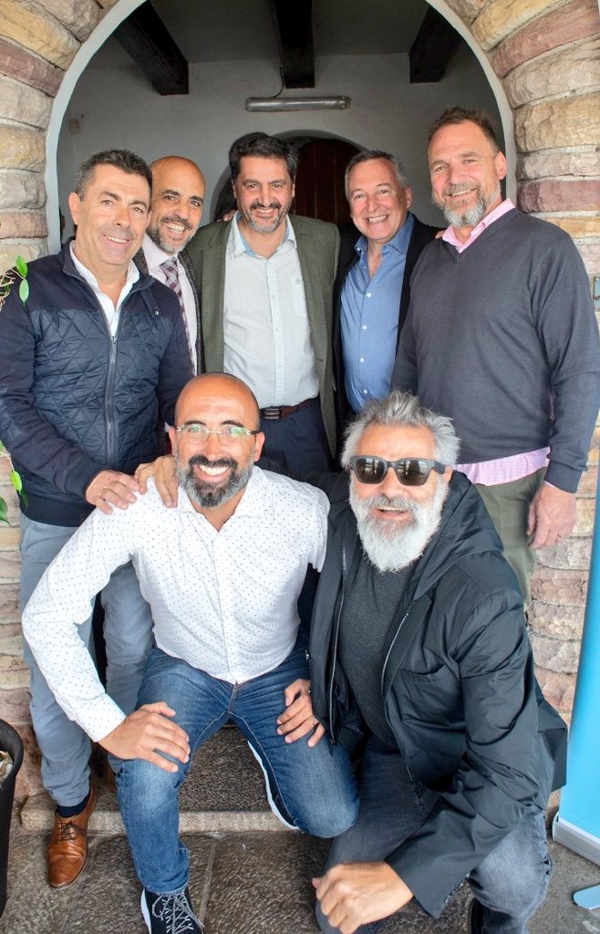 MartinSalaMdp's tweet photo. mira que foto me acaban de compartir del Reconocimiento de ayer a la @RevistaCentral1 , rodeado de amigos ❤️💛💙💚💜

#VamosMardelPlata👍🇦🇷

@BernardoMartin0 @CurzioBenedetti @fernandomumare @jose_boubee @matiascopic @MDPBUREAU @mardelplata @carinabadino @PezzatiNolberto https://t.co/a6vqqKKflu