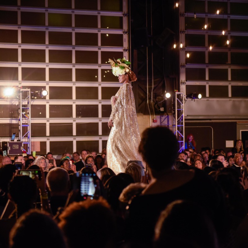 ExpCols's tweet photo. Get ready for Fashion Week Columbus 👗

This full week of shows and programs starts Sunday and highlights Central Ohio's incredible fashion community. 

#FallinCbus