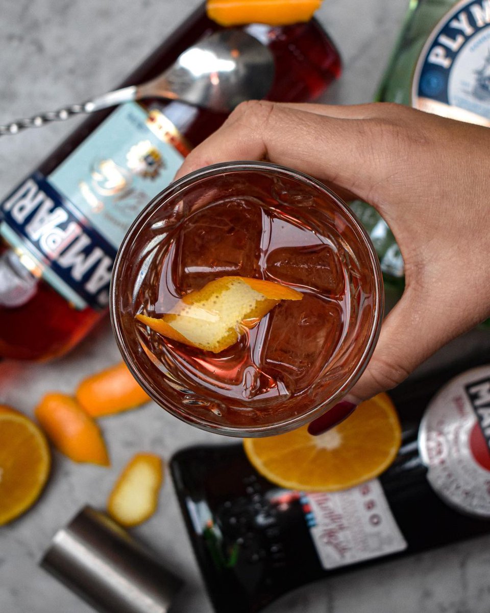 Still time to celebrate Negroni Week at your local Young's pub! Find out all you need to know here 👉  bit.ly/2xq3x4w

#negroniweek