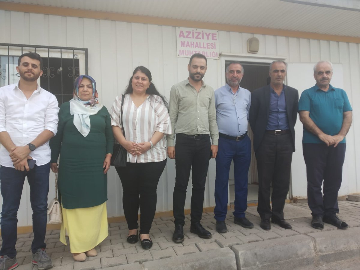 erdalakldz's tweet photo. Muhtar ziyaretlerimiz kapsamında bugün ilçemize bağlı Kooperatifler ve Aziziye Mahallesi muhtarlarını ziyaret ettik.

Mahallelerimizin sorunlarını dinleyerek, partimizin Yerel Yönetimler ve Şehircilik Eylem Planı hakkında kendilerine bilgi verdik.

@devapartisi https://t.co/z5v9E1RcY4