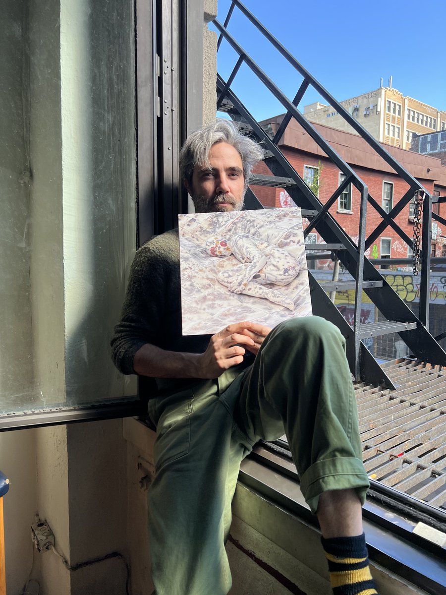 patrickwatson's tweet photo. The vinyls and CDs for "Better in the Shade" are out now and it's probably the nicest vinyl I have ever seen. Artwork by Elisabeth Perrault! Have a lovely day!
https://t.co/x1zCZuFDop https://t.co/AiEZDPzNQZ