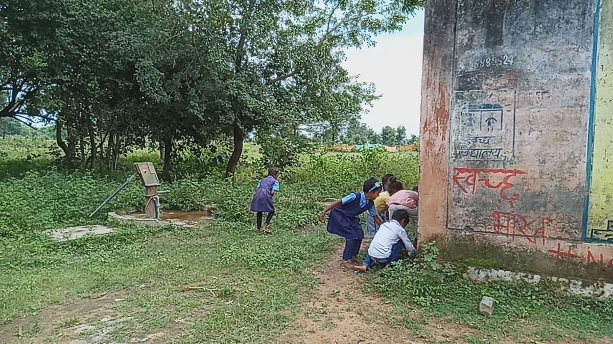 NSS_Shahdol's tweet photo. #NSS SDL 
#GOD ग्राम धुरवार 
#SWACCH BHARAT ABHIYAAN 
#स्वच्छता गोला,#स्वच्छ हाथ तो स्वस्थ आप 
@NSSRDBhopal 
@_NSSIndia 
@RAHULSINGHNSSMP 
@Rajkumarnss https://t.co/FAADtdD6X9
