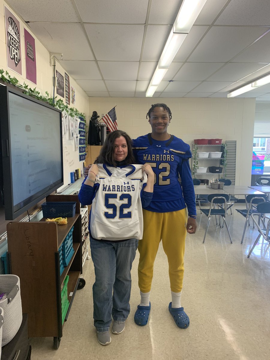 Homecoming Week and Staff Appreciation 2022 <a href="/SchroederHS/">Webster Schroeder HS</a> <a href="/SchroederFtball/">Schroeder Football</a> <a href="/SchroederSports/">Schroeder Athletics</a> <a href="/WCSDProud/">One Webster</a> <a href="/mstumpy50/">Michael Stumpf</a> #WeAreWarr1ors 💙💛⚔️