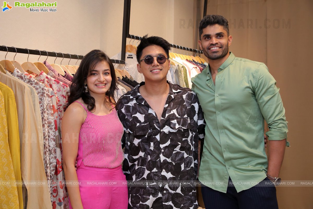 Ragalahariteam's tweet photo. Talasha Men's Store Launch at Jubilee Hills, Hyderabad
More Photos - https://t.co/znywKOIiVN
#Talasha #MensShowroom #ApparelStore #Hyderabad https://t.co/eZ3dIl0W09