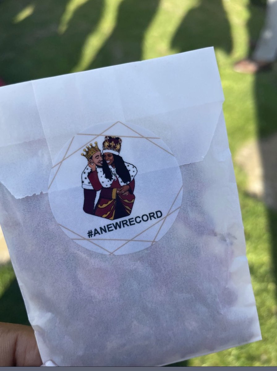 HayleyMulenda's tweet image. Literally had my dream wedding yesterday! 

Need to sit down and really take it in. 

I’m a whole wife! God is good! ♥️