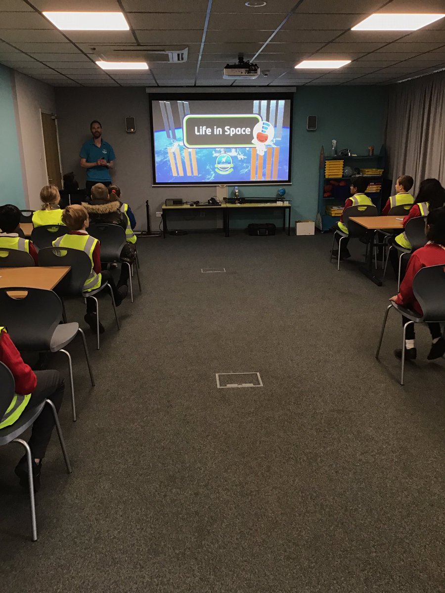 We had so much fun at the Space Centre yesterday! Maybe we have a bunch of future scientists or astronauts in the making 👩🏾‍🚀🧑🏽‍🚀👨‍🔬🧑🏿‍🔬🧪🧫🔭🪐🌏🌖🌎@kestrelmead #kestrelmeadscience #kestreltrips