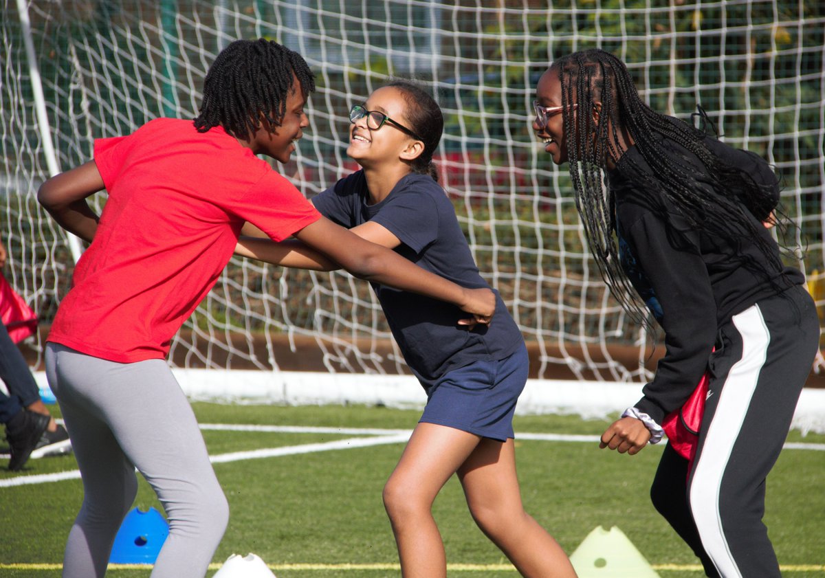 LPESSN's tweet photo. ⚽️ Our last day of 'Girls Sports Week' and we ended with a Football fun day. Over 200 girls playing football and having fun.
Thank you to leaders from @NDSouthwark for running the stations and to @CoLA_Southwark for hosting the day. #letgirlsplay 
@Jasmine_Ali @YouthSportTrust https://t.co/DYkwmMQTfO
