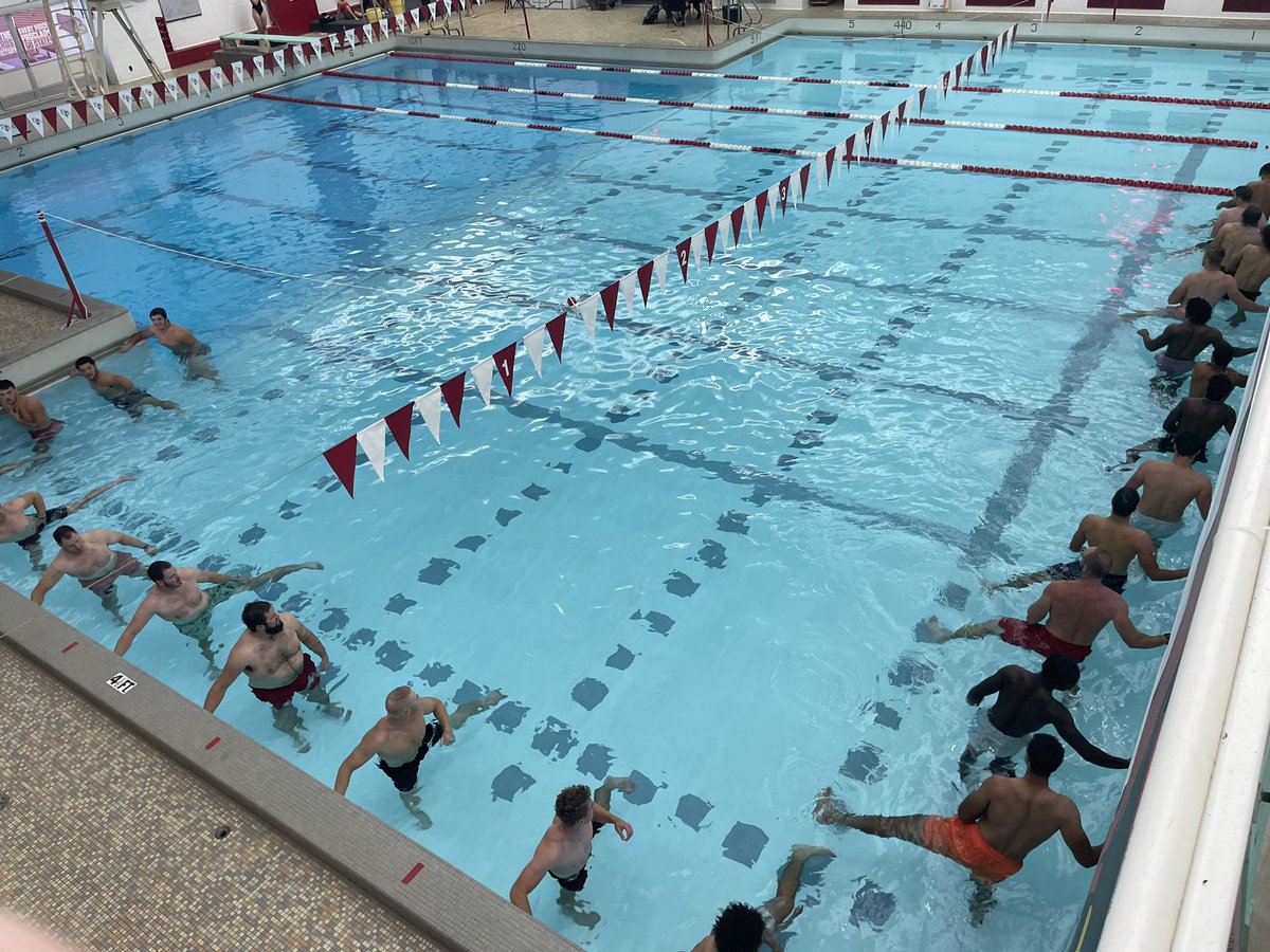 Last activity for <a href="/RedbirdFB/">Illinois State Football</a> as part of College Football Mental Health Week - pool day! Thanks <a href="/RedbirdSwimDive/">Illinois State Swimming & Diving</a> for letting us use your space and good luck this weekend! #GoBirds