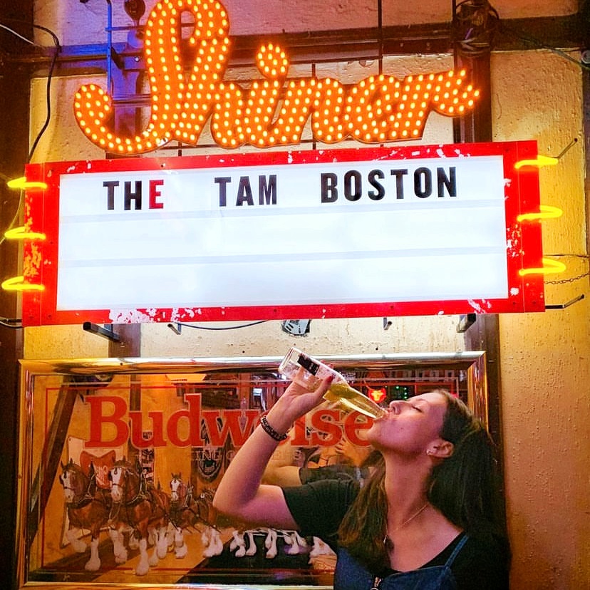 Happy Friday, we made it to the long weekend. #Slainte 🍻 #TheTamBoston
📸: @theclunkster