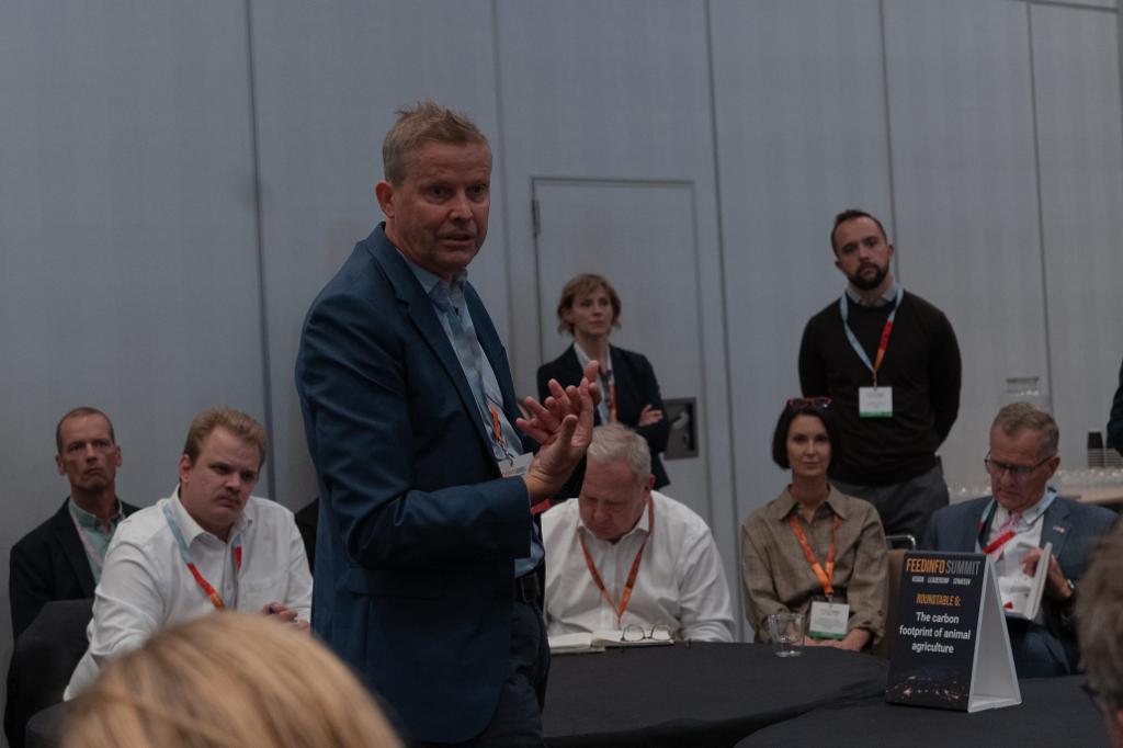 FeedinfoNews's tweet photo. Concerns about sustainability dominate any discussions of the long-term future of the industry. On Day 1 of the #FeedinfoSummit2022, attendees participated in roundtables encouraging in-depth discussion of issues such as land-use change and deforestation, nitrogen pollution etc. https://t.co/RXzT9MGlDh