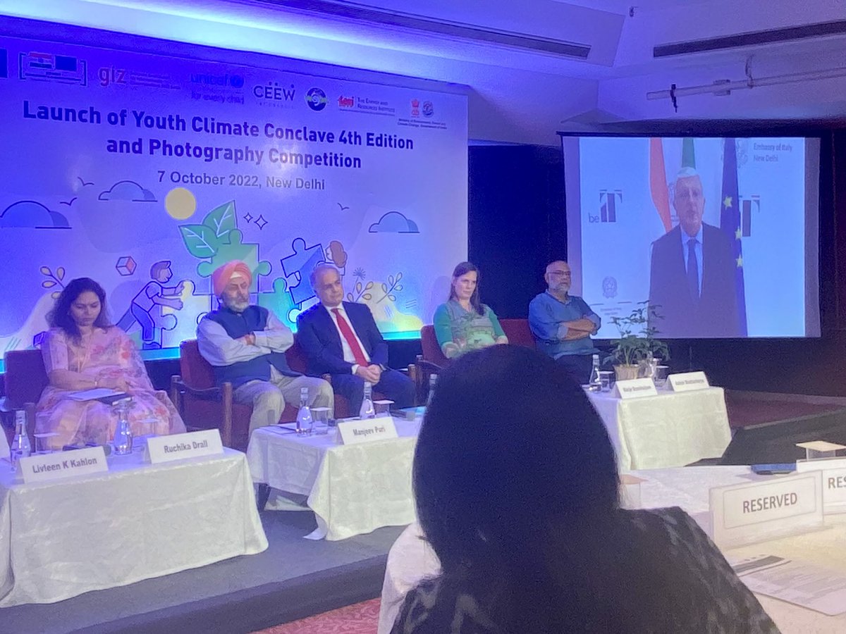 koekkoek_e's tweet photo. Today’s kick-off event of the 4th #youthclimateconclave with ⁦@moefcc⁩ ⁦@teriin⁩ ⁦@giz_india⁩ ⁦@CEEWIndia⁩ ⁦@UNICEFIndia⁩ ⁦@EU_in_India⁩ &amp;amazing, passionate, eloquent &amp; inspiring youth https://t.co/ZkOBrdXl0c #climadiplo weeks #thinkactsave https://t.co/WdgpGA3lNg